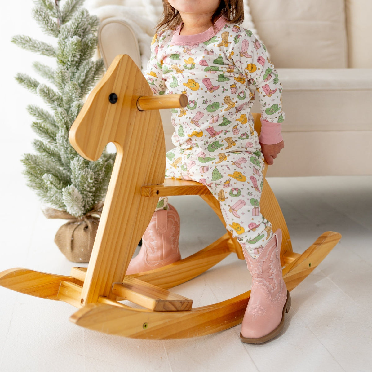 Luna and Arlo_Cowboy Christmas Long Pajamas - Dusty Rose_2