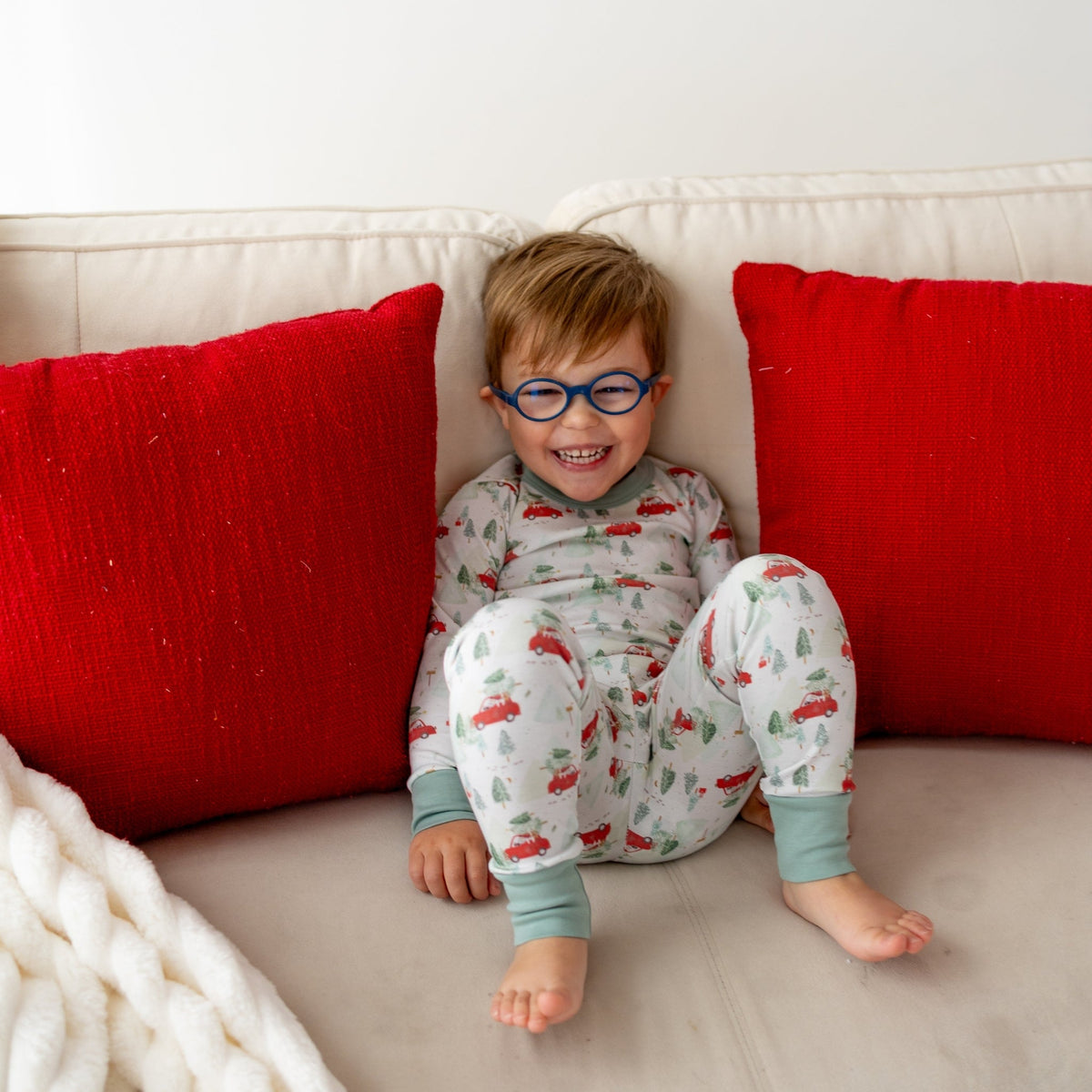 Luna and Arlo_Evergreen Express Long Pajamas_12