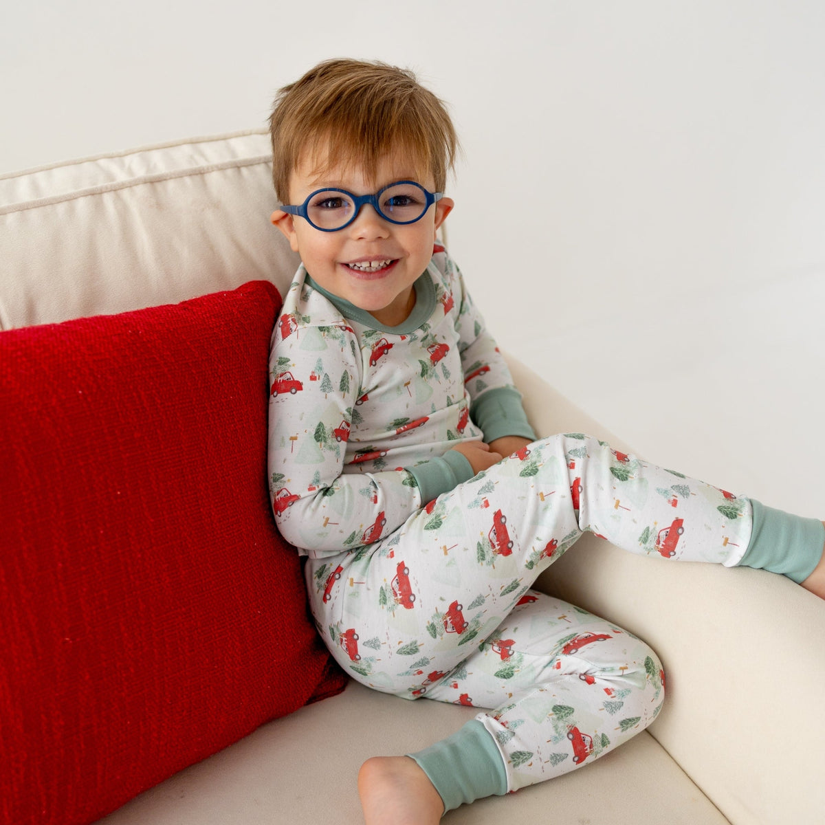 Luna and Arlo_Evergreen Express Long Pajamas_11