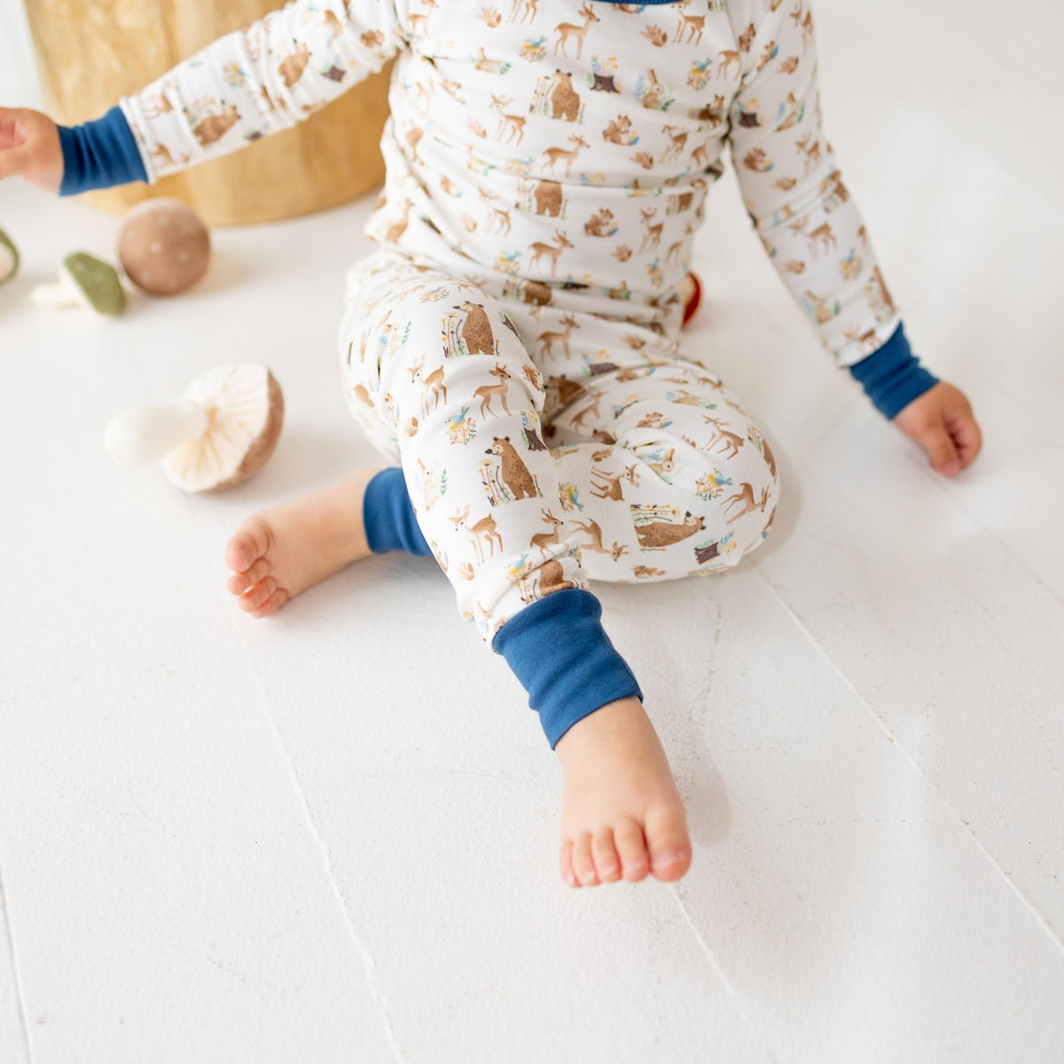 Luna and Arlo_Kindred Woods Long Pajamas_5