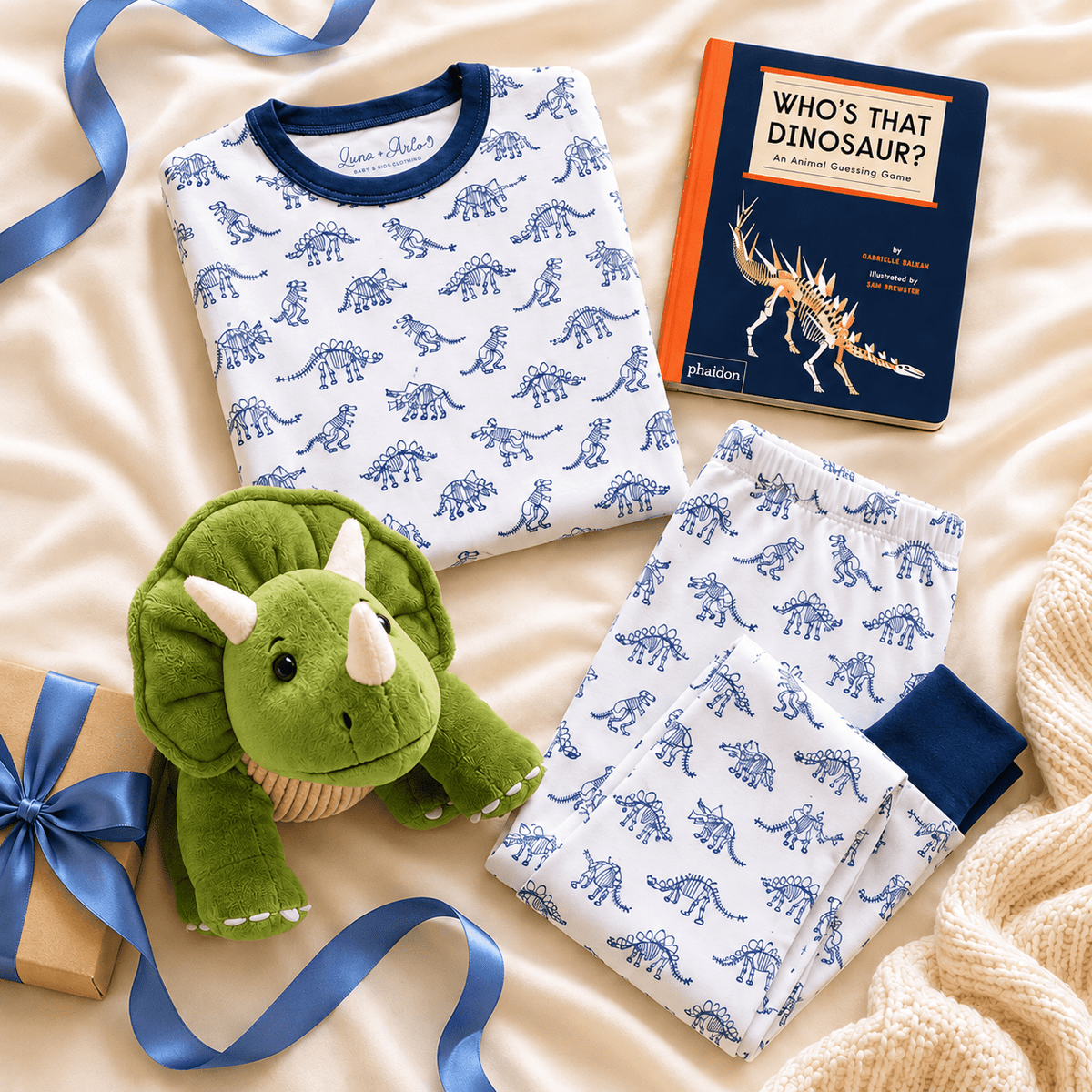 Luna and Arlo_Pajamas Gift Set - Dino Digs_1