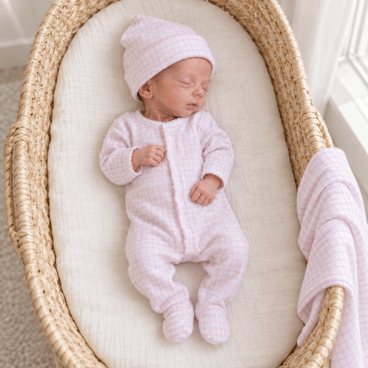 Magnolia Baby_Preemie Girl Take Me Home Set - Peek-a-Boo_1