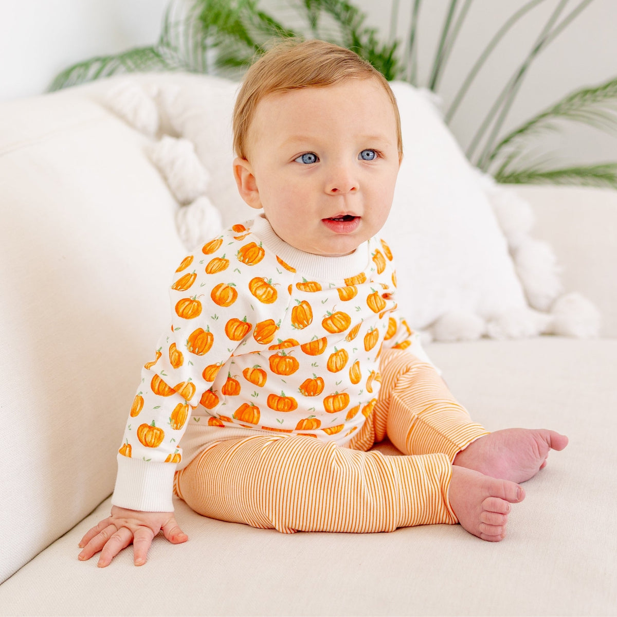 Luna and Arlo_Pumpkin Grove Pullover Sweatshirt_1