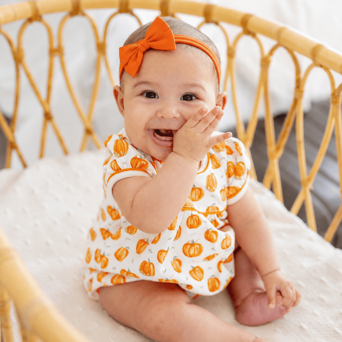 Luna and Arlo_Pumpkin Grove Short Sleeve Girl Bubble_1