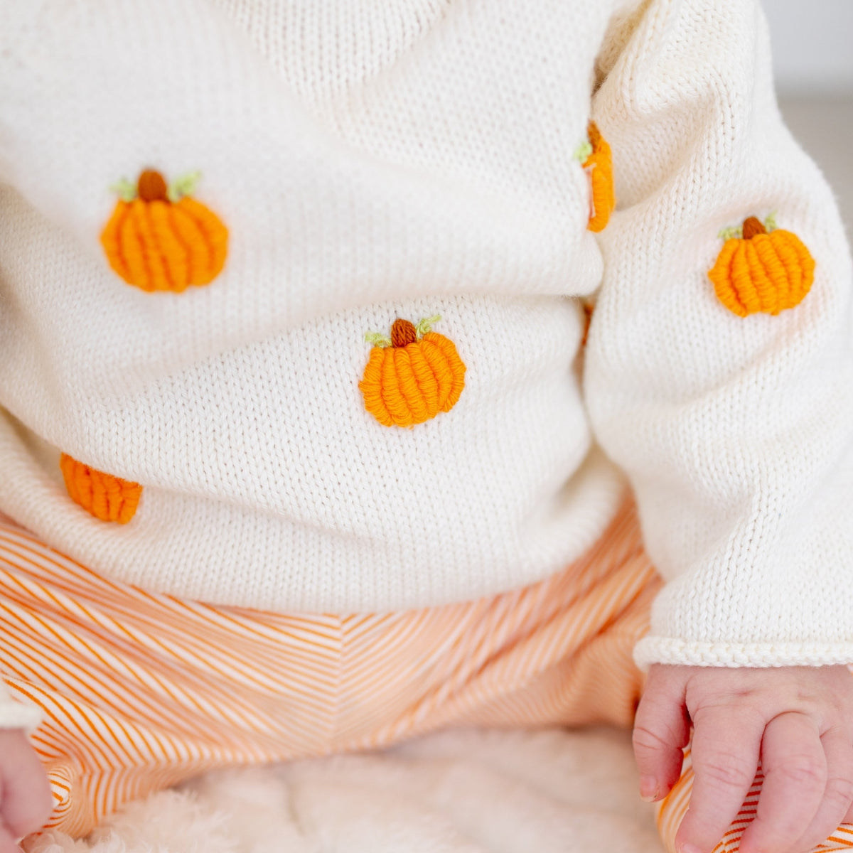 Luna and Arlo_Pumpkin Grove Sweater_2