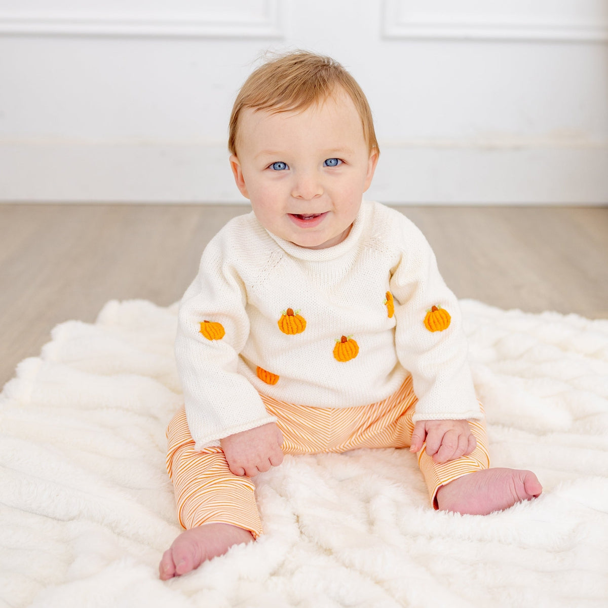 Luna and Arlo_Pumpkin Grove Sweater_1