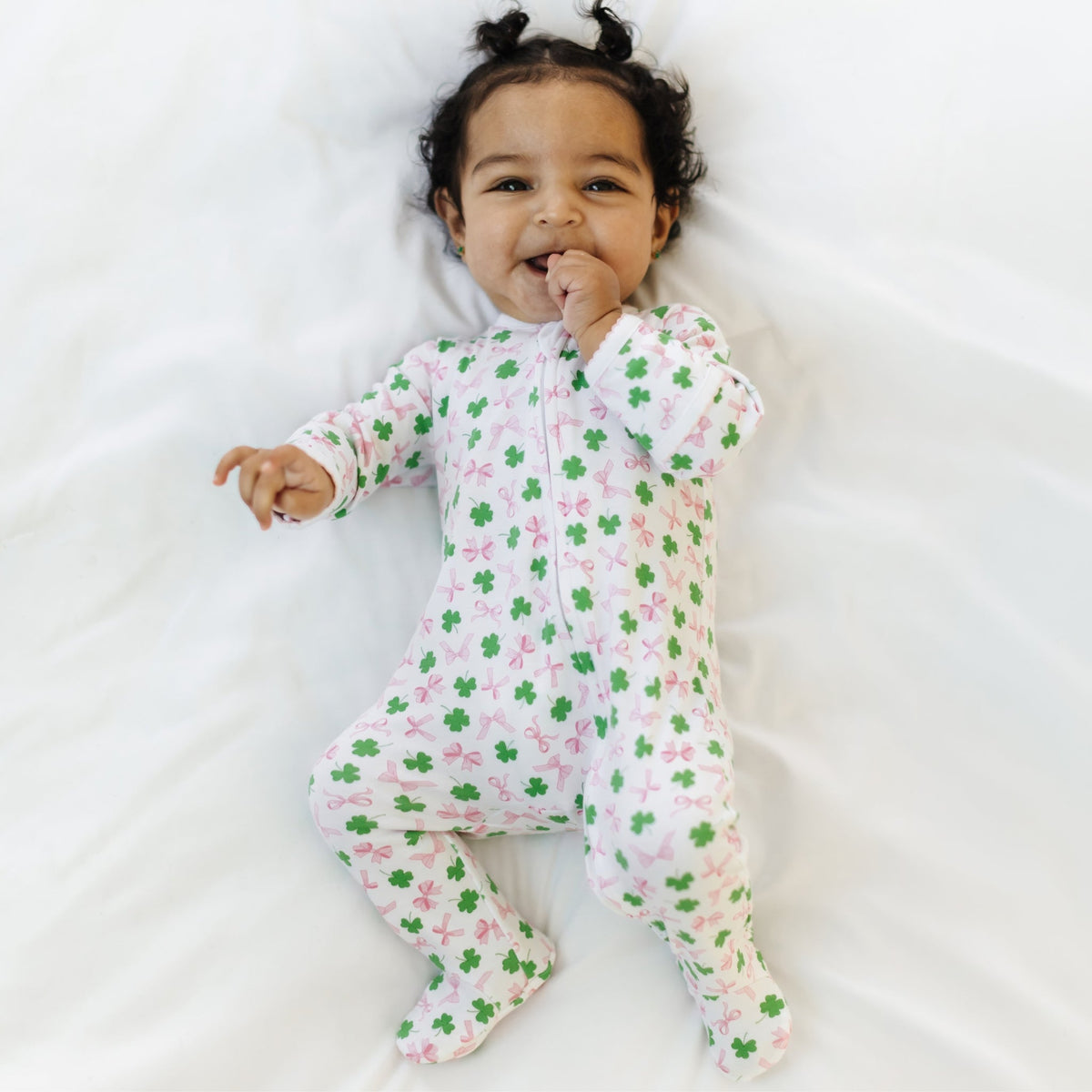 Magnolia Baby_Sweet Clover Print Zip Footie_2