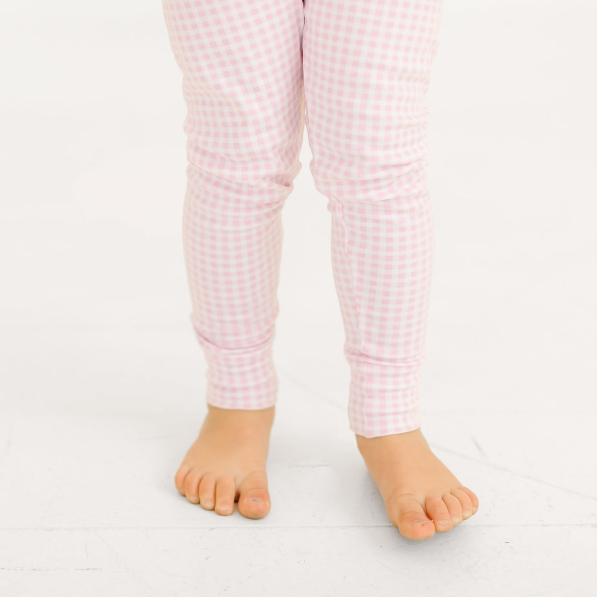 Magnolia Baby_Sweet St. Nick Applique Long Pajamas - Pink_5