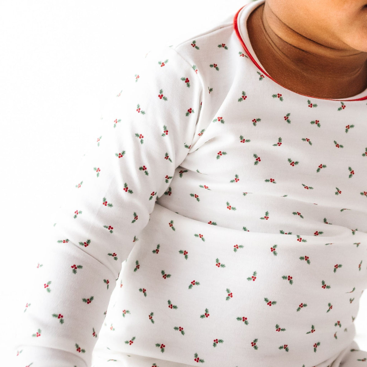 Winter Berries Long Pajamas - Magnolia BabyLong Pajamas